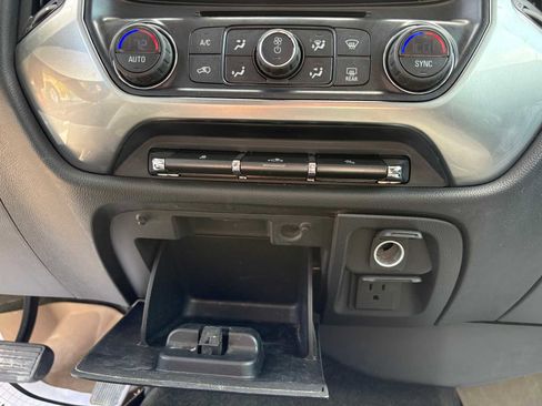 Used 2015 Chevrolet Silverado 3500 LT w/ LT Convenience Package AWD/4WD image 18