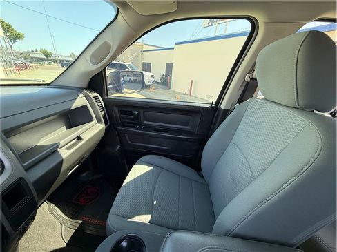 Used 2015 RAM 1500 Express AWD/4WD image 26