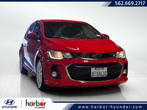 Used 2020 Chevrolet Sonic LT w/ Convenience Package image 1