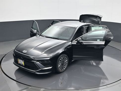 New 2026 Hyundai Sonata Limited image 30