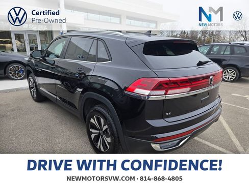 Used 2025 Volkswagen Atlas Cross Sport SE image 5