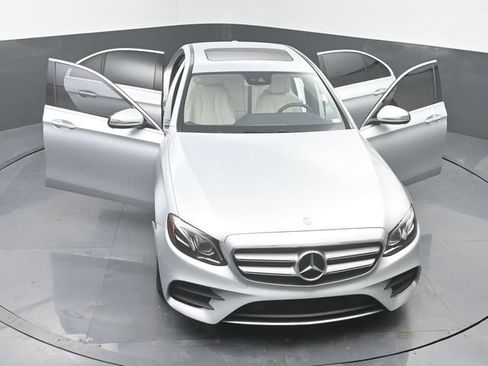 Used 2017 Mercedes-Benz E 300 4MATIC image 55