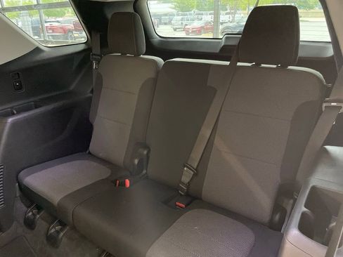 Used 2019 Chevrolet Traverse LT FWD image 27