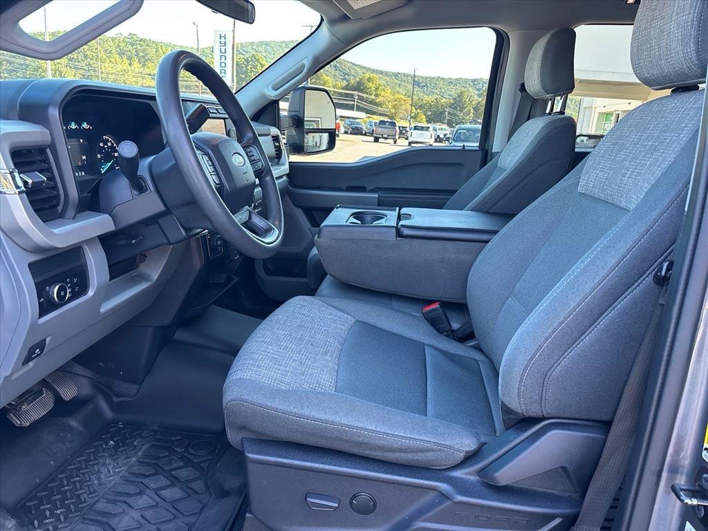 Used 2024 Ford F250 XLT AWD/4WD image 9