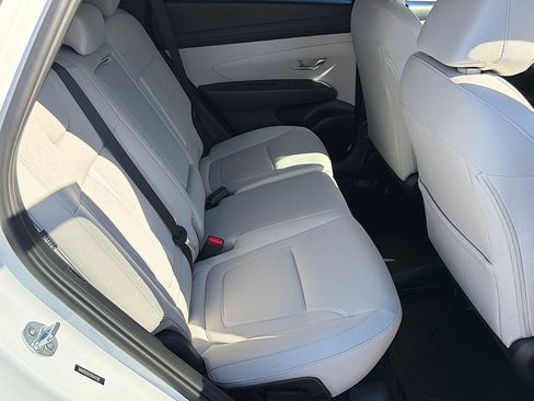 Used 2025 Hyundai Tucson SEL FWD image 25