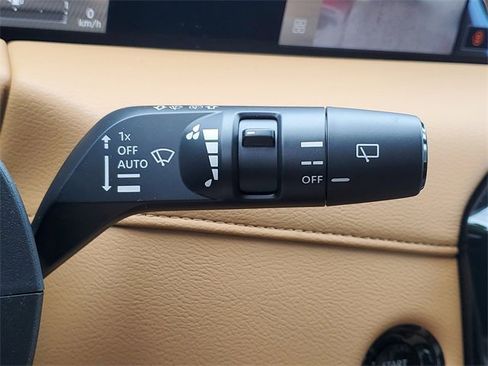 New 2025 Nissan Armada SL w/ Captain's Chari Seat Package image 12