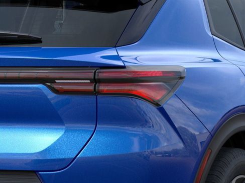 New 2026 Chevrolet Equinox EV LT image 35