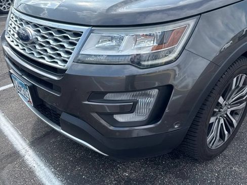 Used 2016 Ford Explorer Platinum AWD/4WD image 3