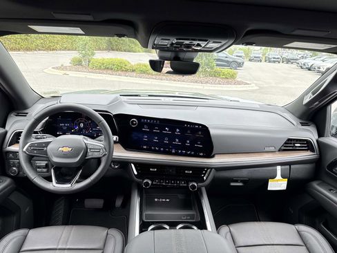 New 2026 Chevrolet Tahoe High Country w/ Sun And Tow Package AWD/4WD image 13