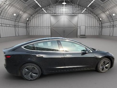 Used 2018 Tesla Model 3 Long Range RWD image 6