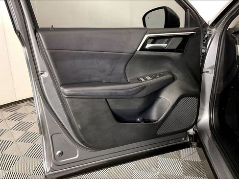 Used 2024 Mitsubishi Outlander SE FWD image 25