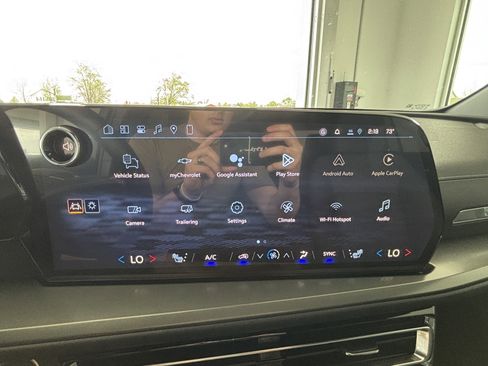 New 2026 Chevrolet Traverse LT w/ Midnight/Sport Edition AWD/4WD image 14