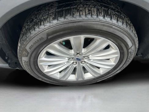 Used 2020 Ford Explorer Limited image 11