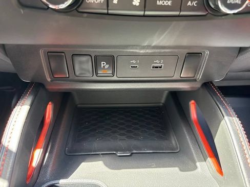 Used 2025 Nissan Frontier PRO-4X AWD/4WD image 21