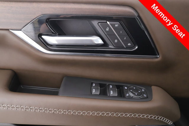 Used 2025 GMC Yukon Denali Ultimate w/ LPO, Floor Liner Package AWD/4WD image 21