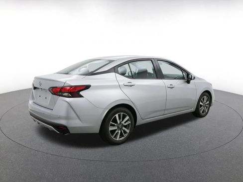 Used 2025 Nissan Versa SV FWD image 9