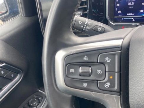 Used 2025 Chevrolet Silverado 1500 LT image 23