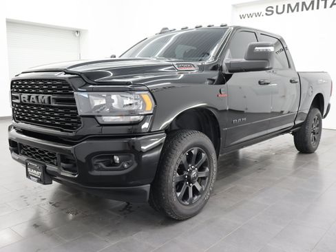 Used 2024 RAM 2500 Big Horn w/ Night Edition AWD/4WD image 7