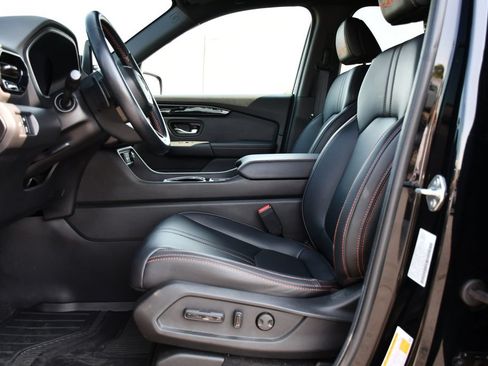 Used 2024 Honda Pilot TrailSport image 15