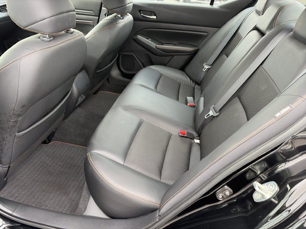 Used 2020 Nissan Altima 2.5 SR FWD image 18