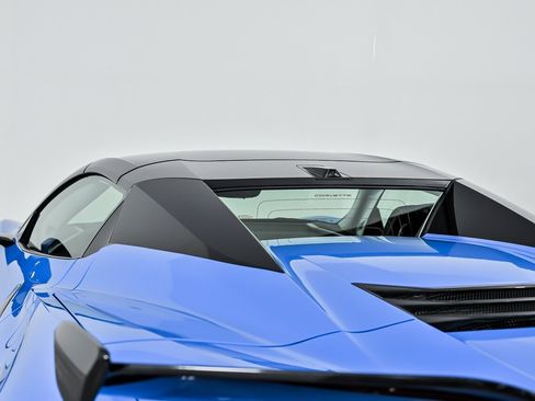 Used 2024 Chevrolet Corvette Z06 w/ Z07 Performance Package RWD image 42