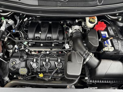 Used 2018 Ford Explorer Limited image 16