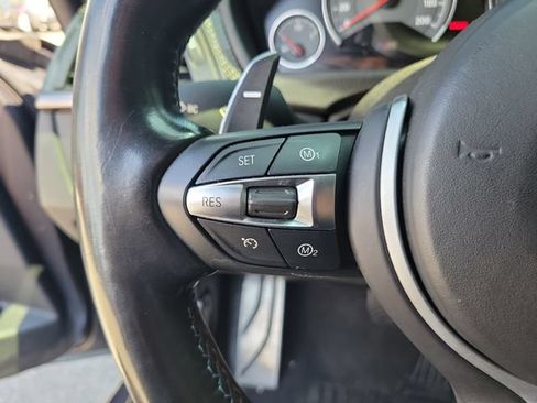Used 2015 BMW M3 RWD image 29