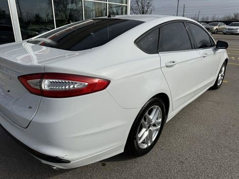Used 2013 Ford Fusion SE FWD image 8