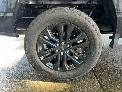 Used 2025 Ford F150 Lariat AWD/4WD image 21