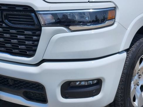 Used 2025 RAM 1500 Big Horn AWD/4WD image 8