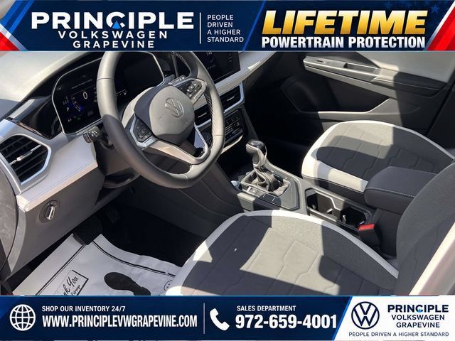 New 2027 Volkswagen Taos SE FWD image 12