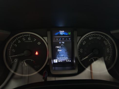 Used 2023 Toyota Tacoma Limited image 17