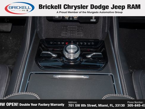 New 2026 Jeep Grand Wagoneer Summit w/ Premium Group III AWD/4WD image 29