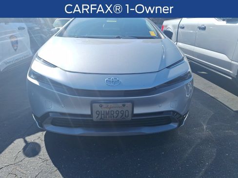 Used 2023 Toyota Prius Limited w/ Limited Premium Package FWD image 2