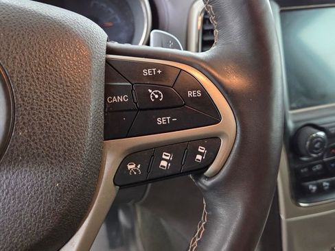 Used 2017 Jeep Grand Cherokee Summit image 19