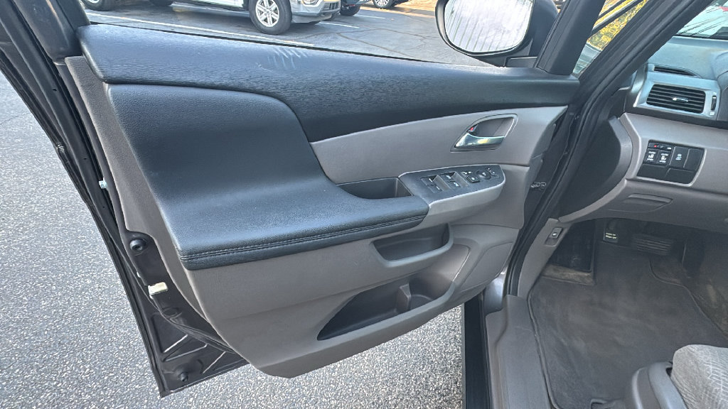 Used 2015 Honda Odyssey EX image 13