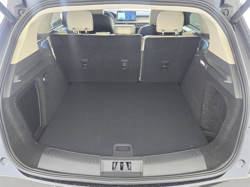 New 2026 Lincoln Corsair Premiere image 12