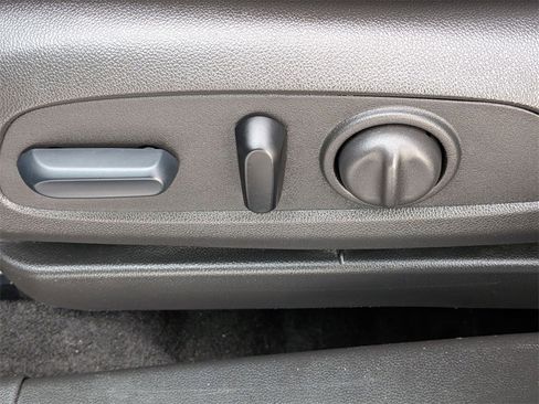 Used 2024 Chevrolet TrailBlazer ACTIV w/ Convenience Package image 23