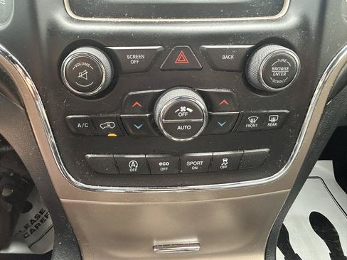 Used 2016 Jeep Grand Cherokee Laredo w/ Quick Order Package 23E AWD/4WD image 23
