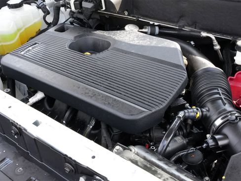 Used 2022 Lincoln Nautilus Reserve w/ Luxury Package image 25