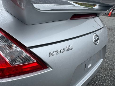 Used 2017 Nissan 370Z Coupe image 8