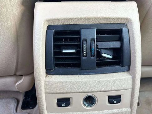 Used 2014 BMW 320i Sedan image 29