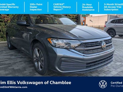 Used 2023 Volkswagen Jetta SE image 1