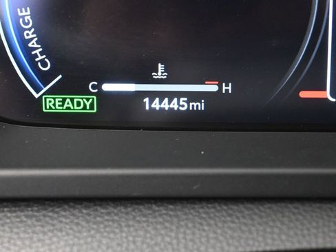 Certified 2025 Toyota Crown Signia image 23