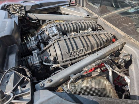 Used 2024 Chevrolet Corvette Z06 RWD image 37