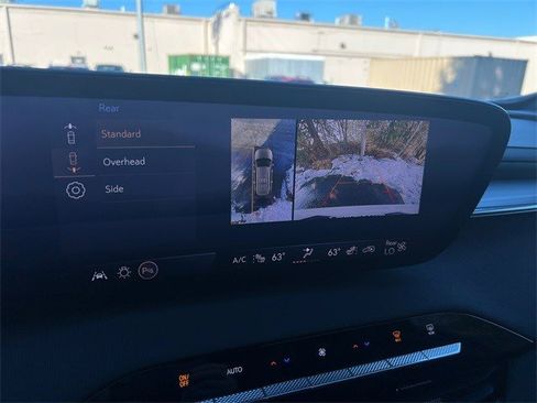 Certified 2025 Buick Enclave Preferred image 17