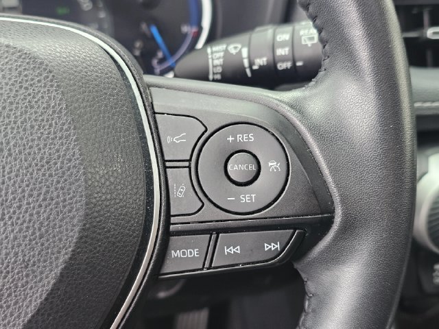 Used 2021 Toyota RAV4 Limited AWD/4WD image 31