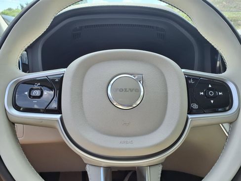 New 2026 Volvo XC60 T8 Ultra w/ Protection Package Premier AWD/4WD image 10