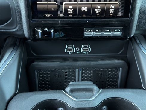 New 2025 RAM 2500 Laramie image 16
