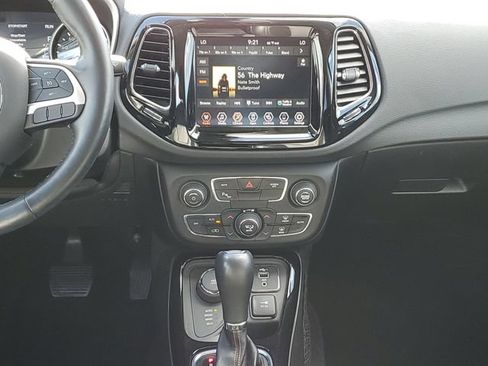 Used 2019 Jeep Compass Limited w/ Safety & Security Group AWD/4WD image 14